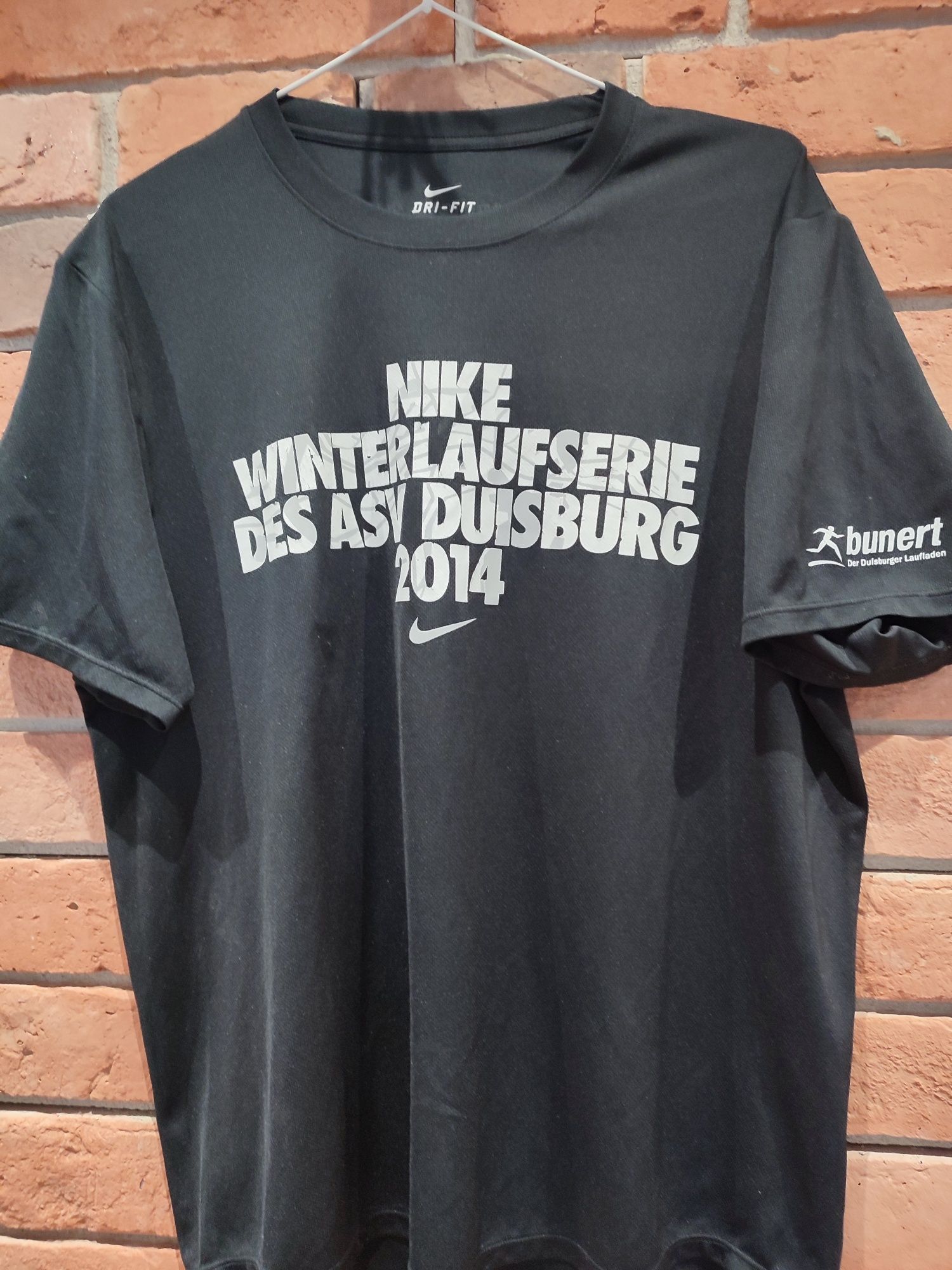 Koszulka Nike do biegania roz M.