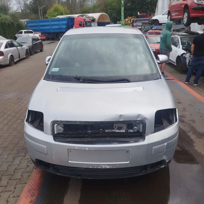 Audi A2 na części .