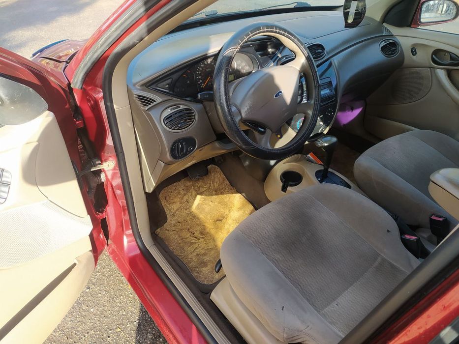 Продам хорошую машину