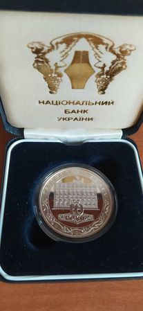 Коллекция монет ВСУ в капсулах и другие юбилейные монеты