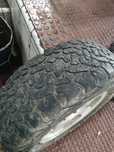Vendo 4 jantes com pneus 245/70 R16