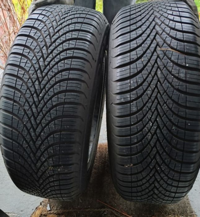 Komplet felg aluminiowych z oponami wielosezonowymi