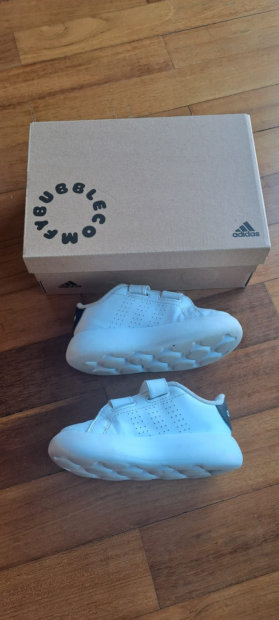 Sapatilhas Adidas BubbleComfy 25