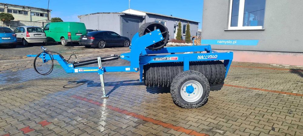 Wał posiewny uprawowy NAMYSLO RUDY TIGER 4,5 5,4 6,2m InterTech Expom