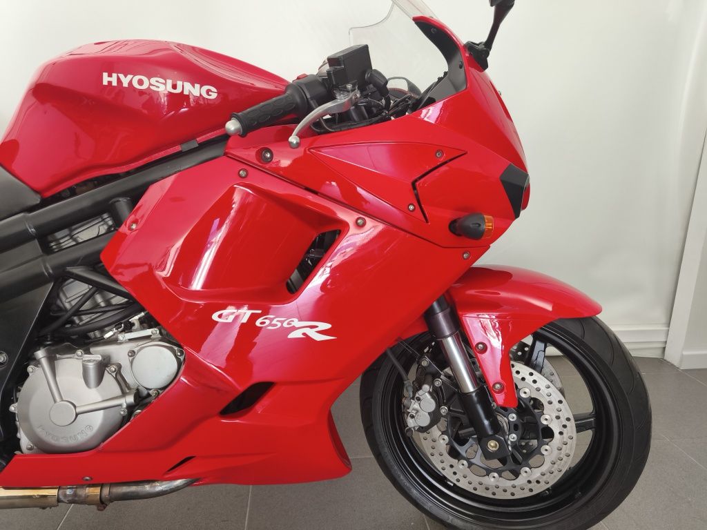 Hyosung GT  650R