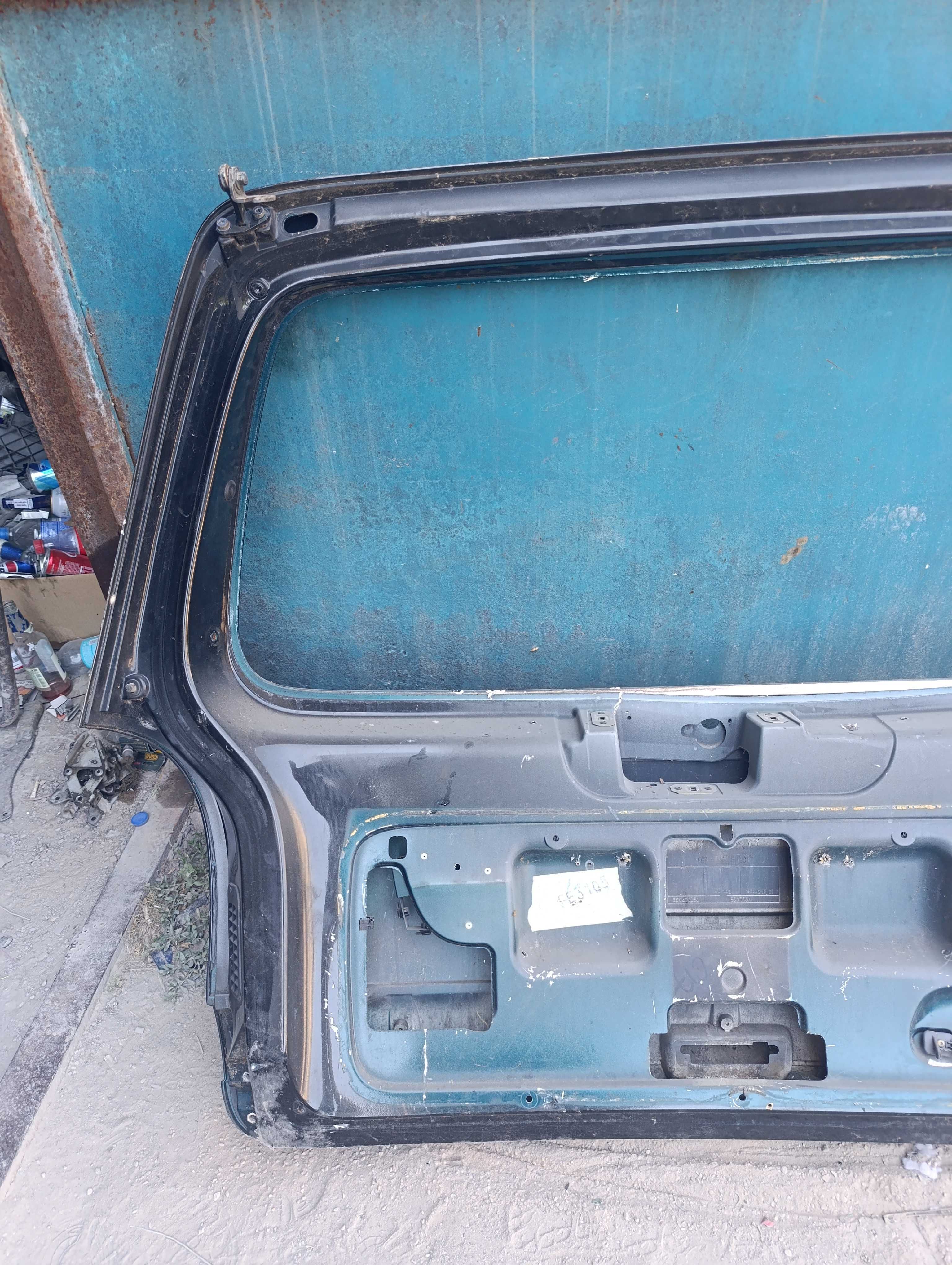 Кришка багажника Renault Espace 3 Б/у Оригинал .