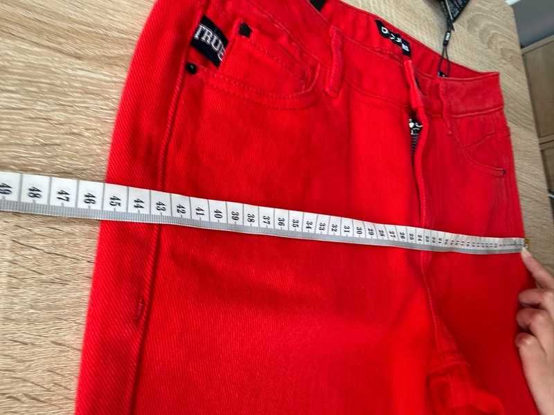 Czerwone jeansy Only Jeans – model Coco Flare, rozmiar 27, niski stan