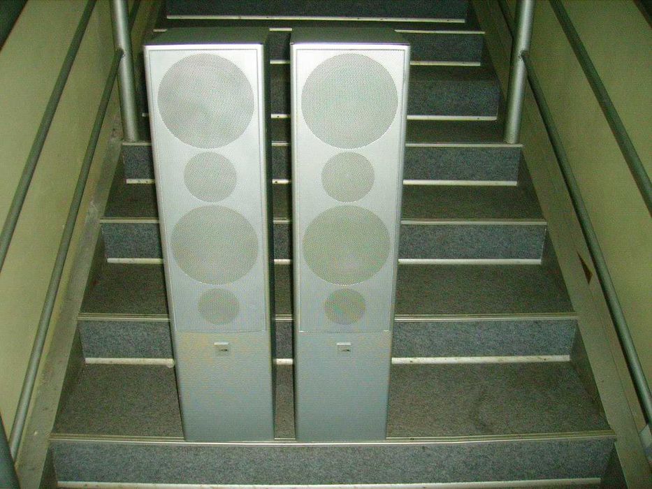 Продам акустику  CANTON LE 107.