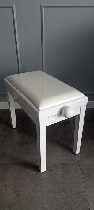 Ława stołek do pianina biały wysoki połysk siedzisko 55x32 cm OPIS
