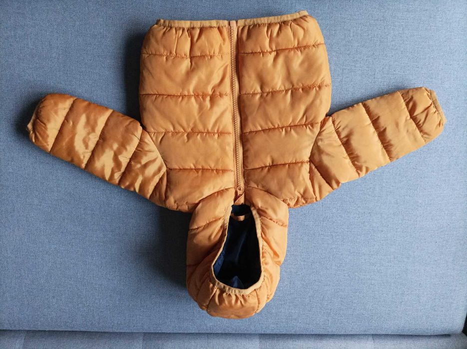 Ocieplana kurteczka z kapturem, Sinsay roz. 68