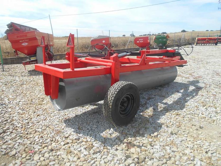 Rolo liso 4m hidráulico