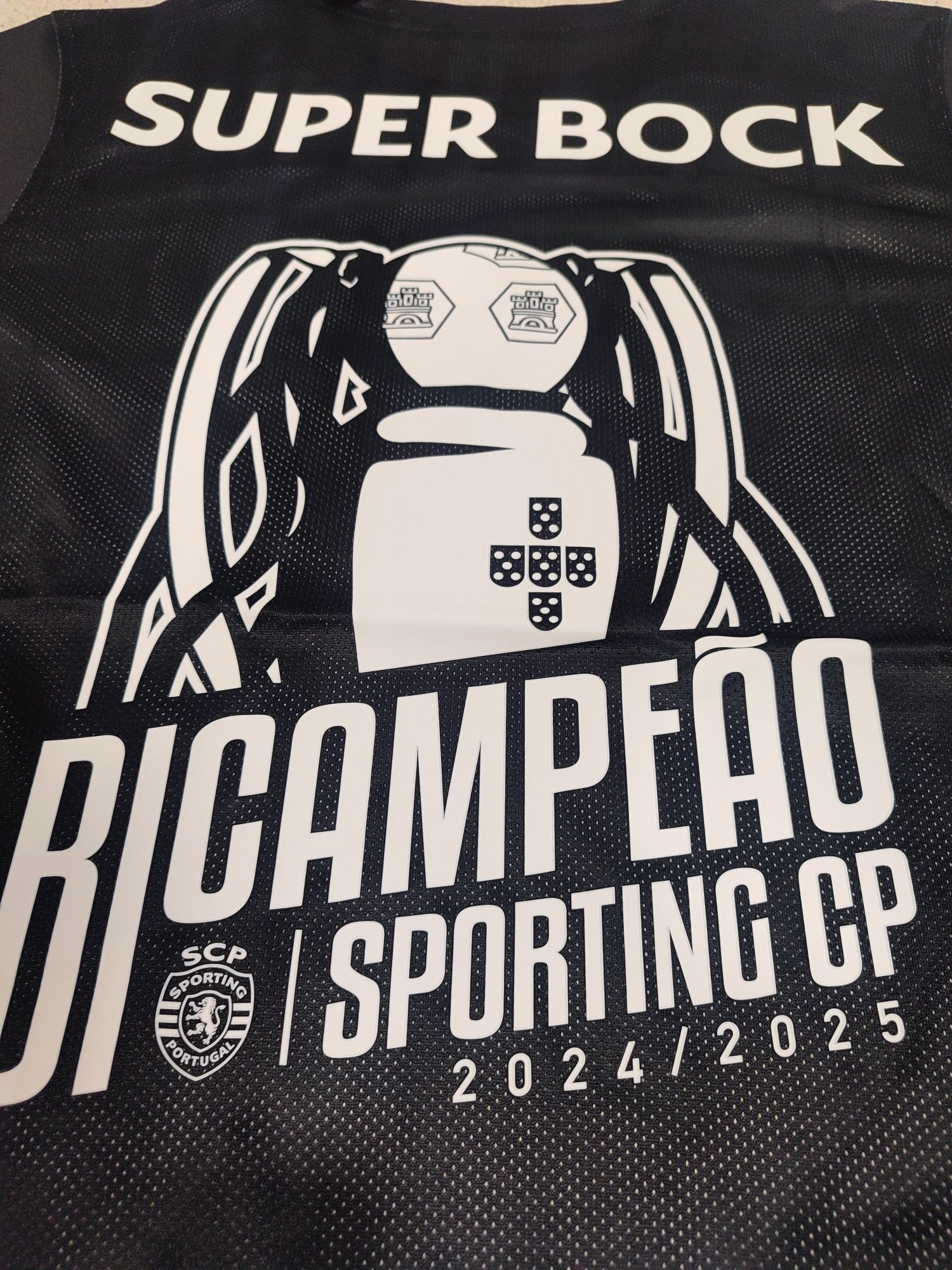 Camisola Sporting CP Bicampeão c/ OFERTA