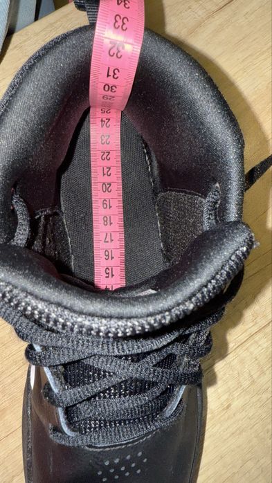 Ботинки Adidas р.37