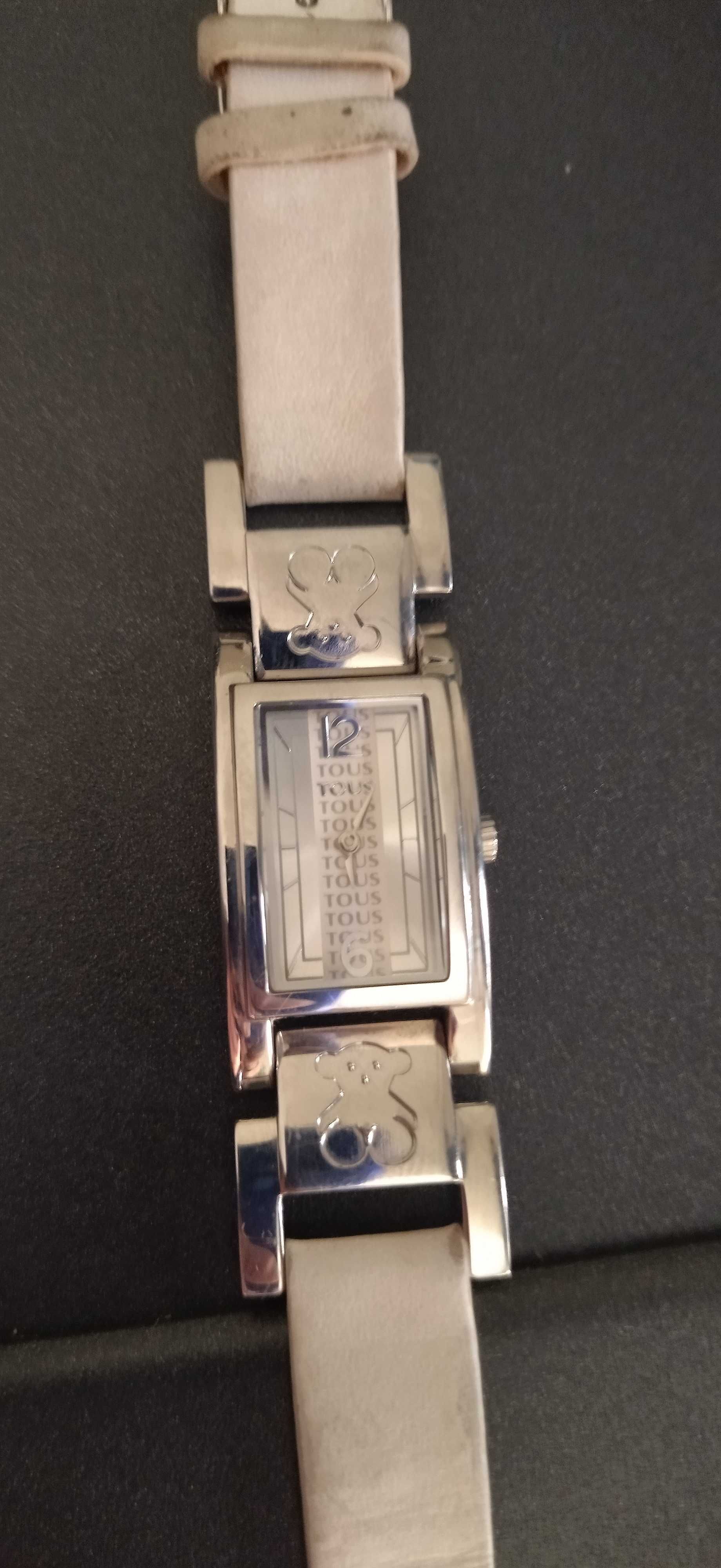 Pulseiras e anéis da TOUS