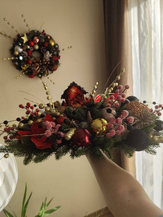 Duża dekoracja noworoczna na stół, komodę.