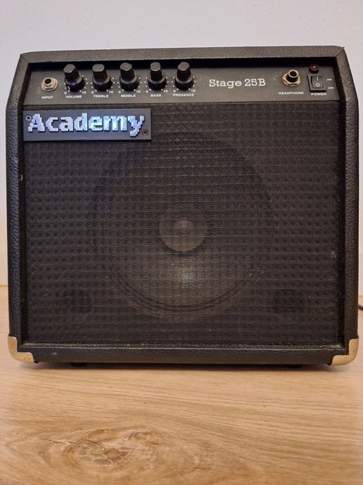 Amplificador  Academy Stage 25b