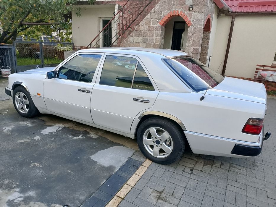 Sprzedam Mercedes W124 pojemnosc 2500 Diesel