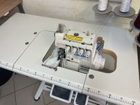 Maszynado szycia owerlok JUKI MO 6714 serwo