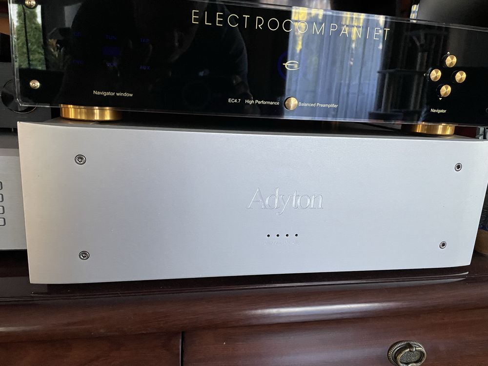 Adyton Cordis 1.8S      Hi-End 2x350W 8Ohm ponad 40kg wagi