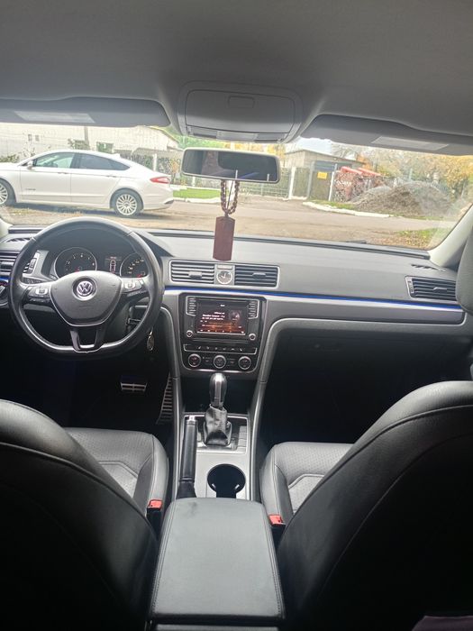 Продам автомобіль Wolksvagen Passat B8