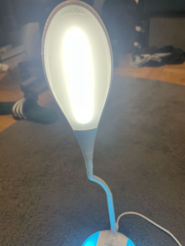 Lampka biurkowa led