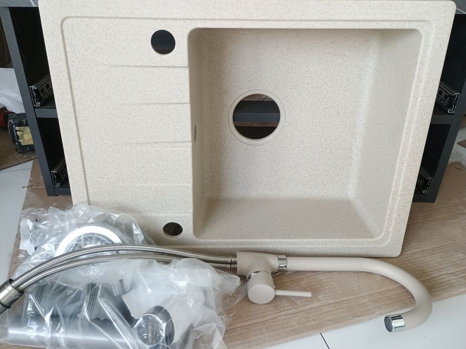 Продам кухонну мийку Granstyle