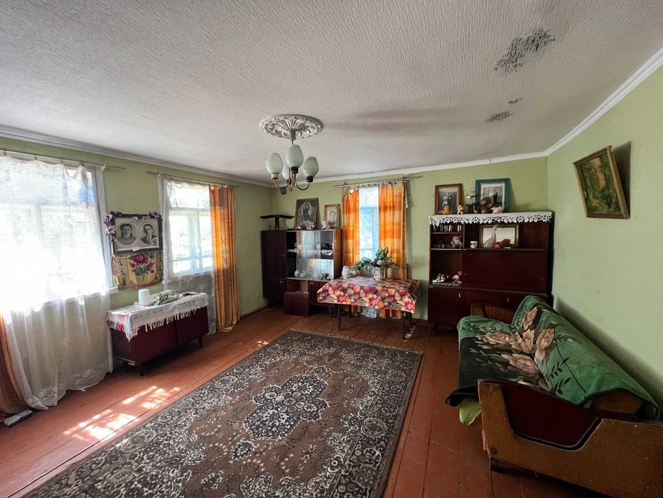 Продаж будинку в Пулинах