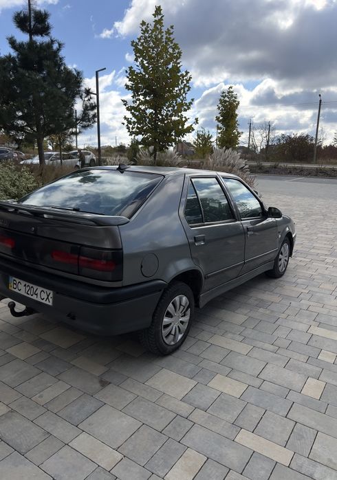 Продам Рено 19 1.8