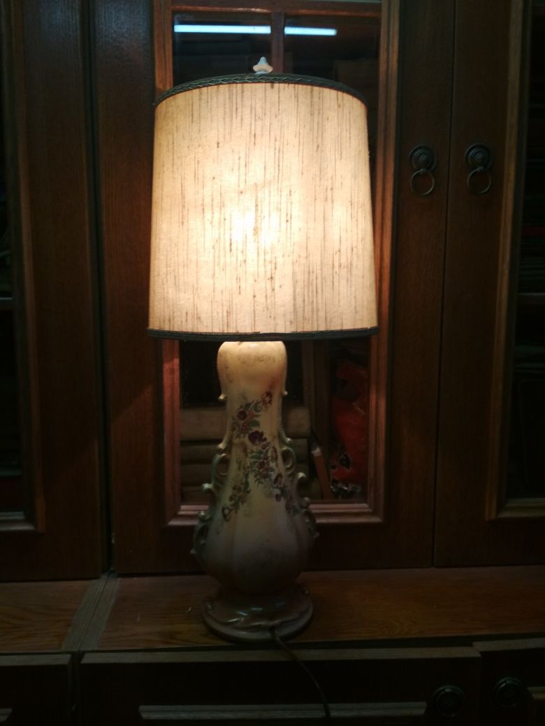 Lampa lampka nocna stojąca zabytek zabytkowa leviton