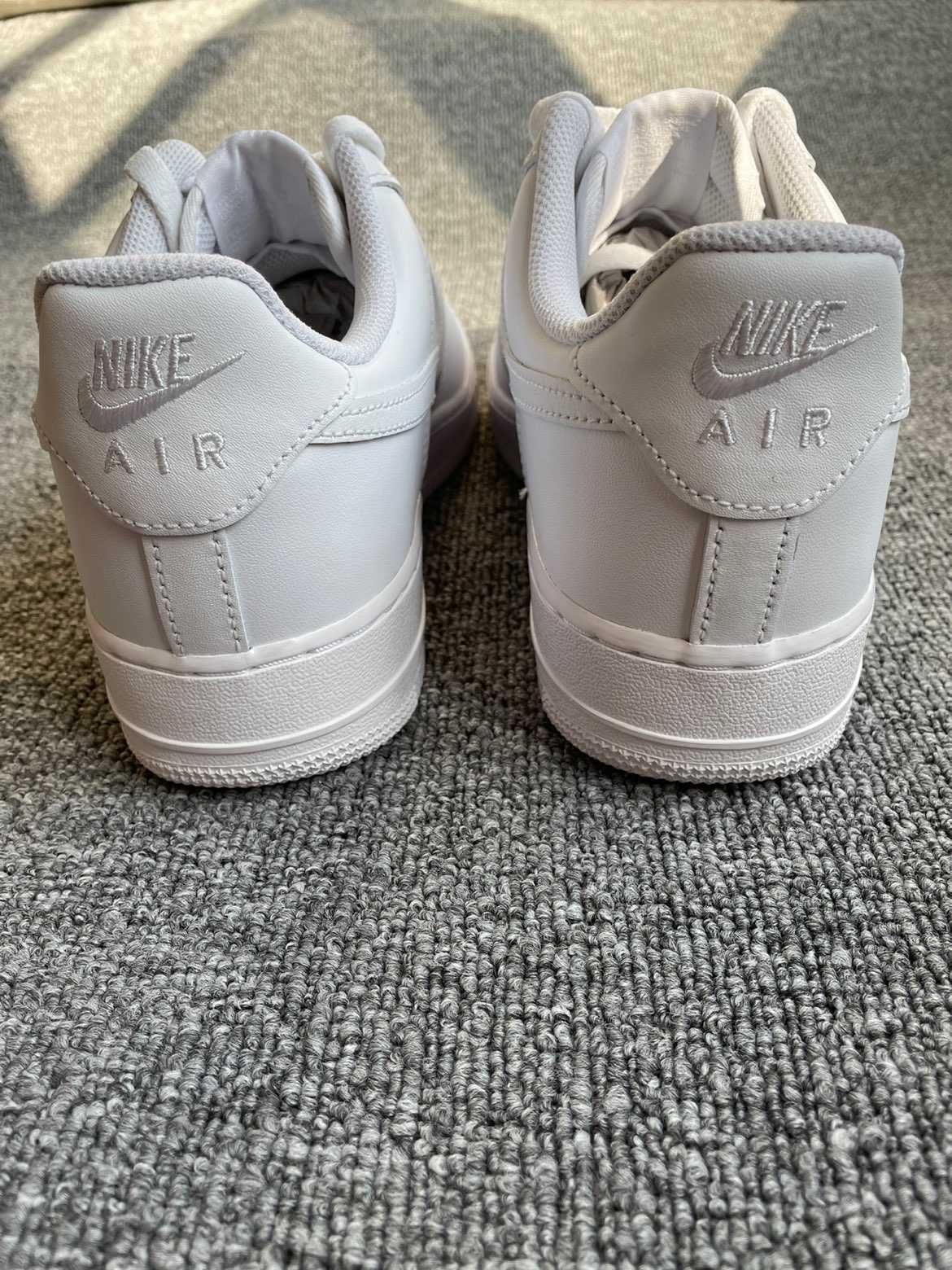 Nowebuty/Nike_Męskie_Air_Force1_White UnisexTrampk40