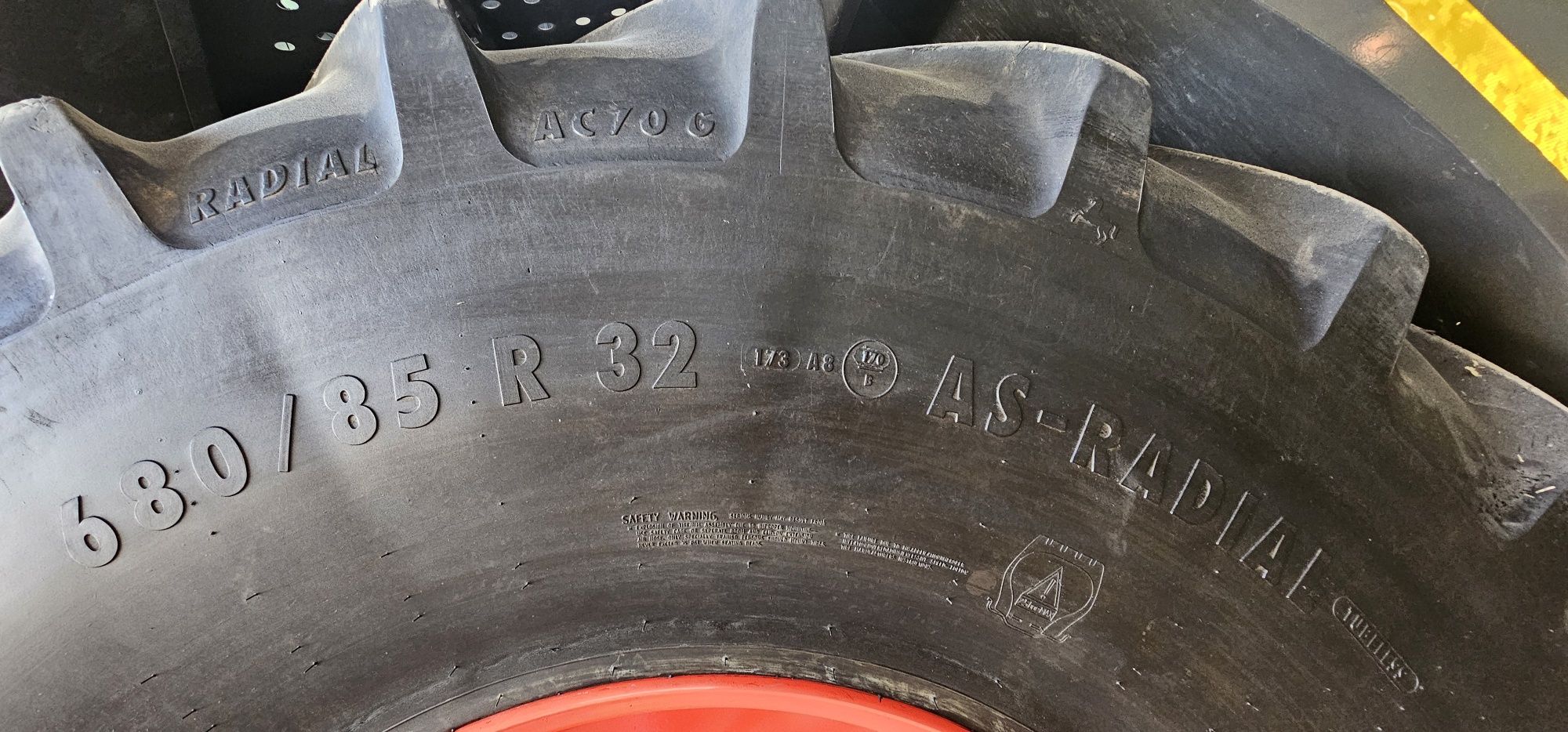 Pneus Agrícolas 680/85R32