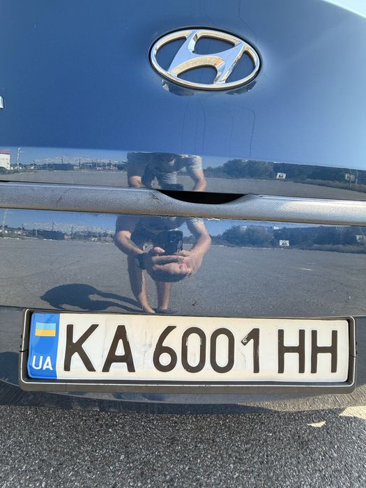 Hyundai Elantra GT 2.0 автомат