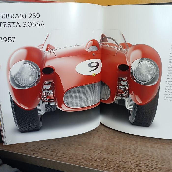 НОВА! Книга Ferrari Au-delà de la légende (Феррарі). Франц.