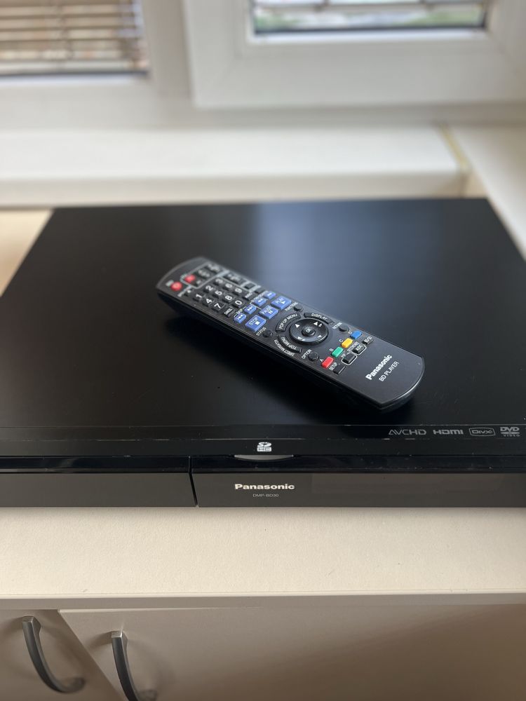 Програвач blu-ray panasonic