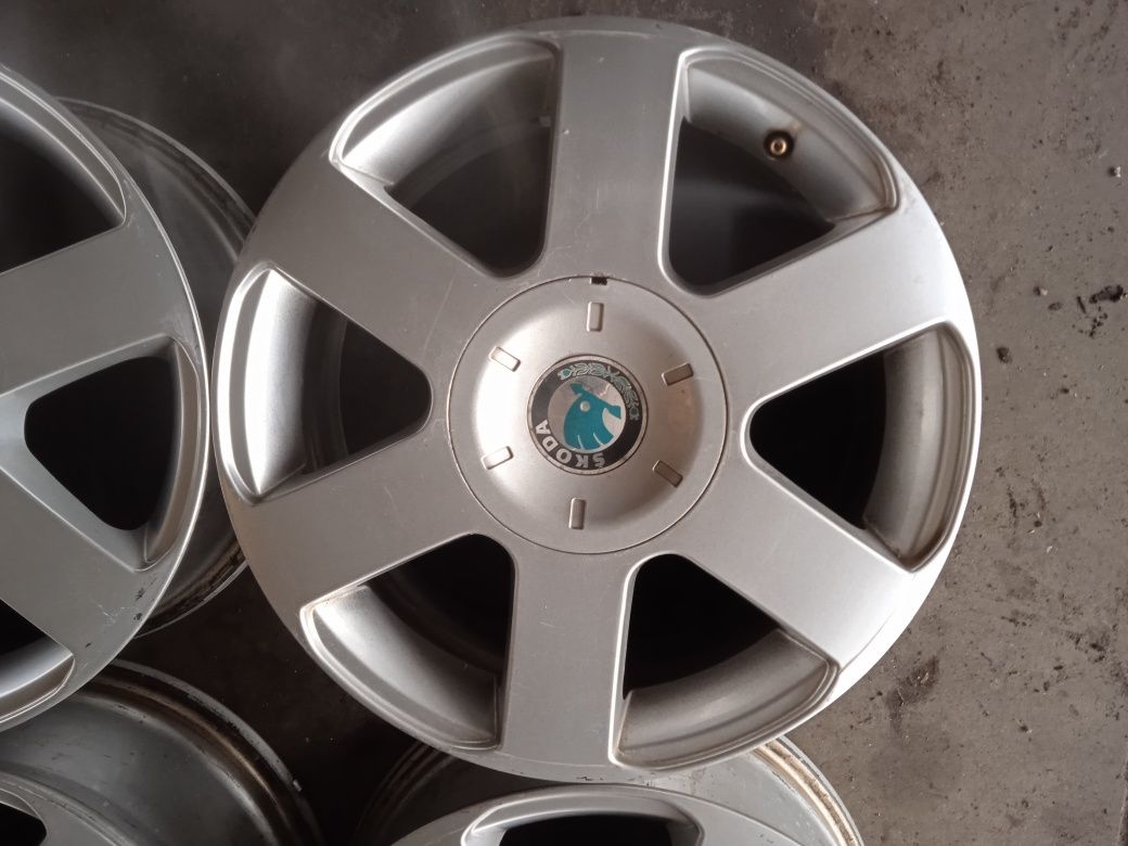 Oryginalne felgi aluminiowe do Skody 16 cali, 5x112