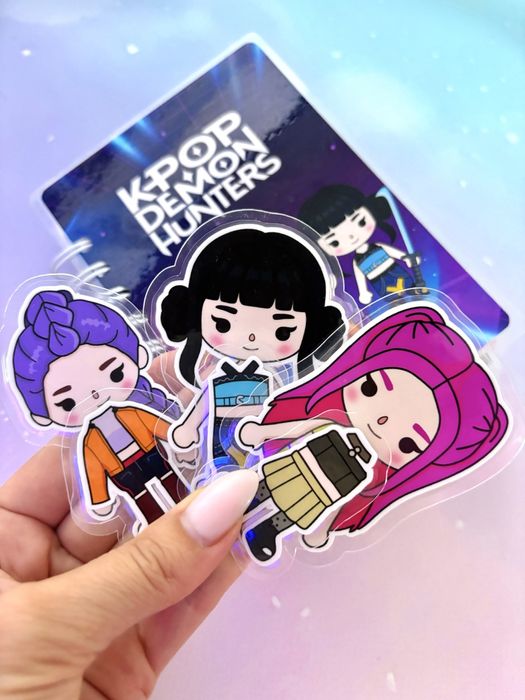 K-Pop Demon Hunters w stylu Toca Boca książeczka 10 stron i naklejki