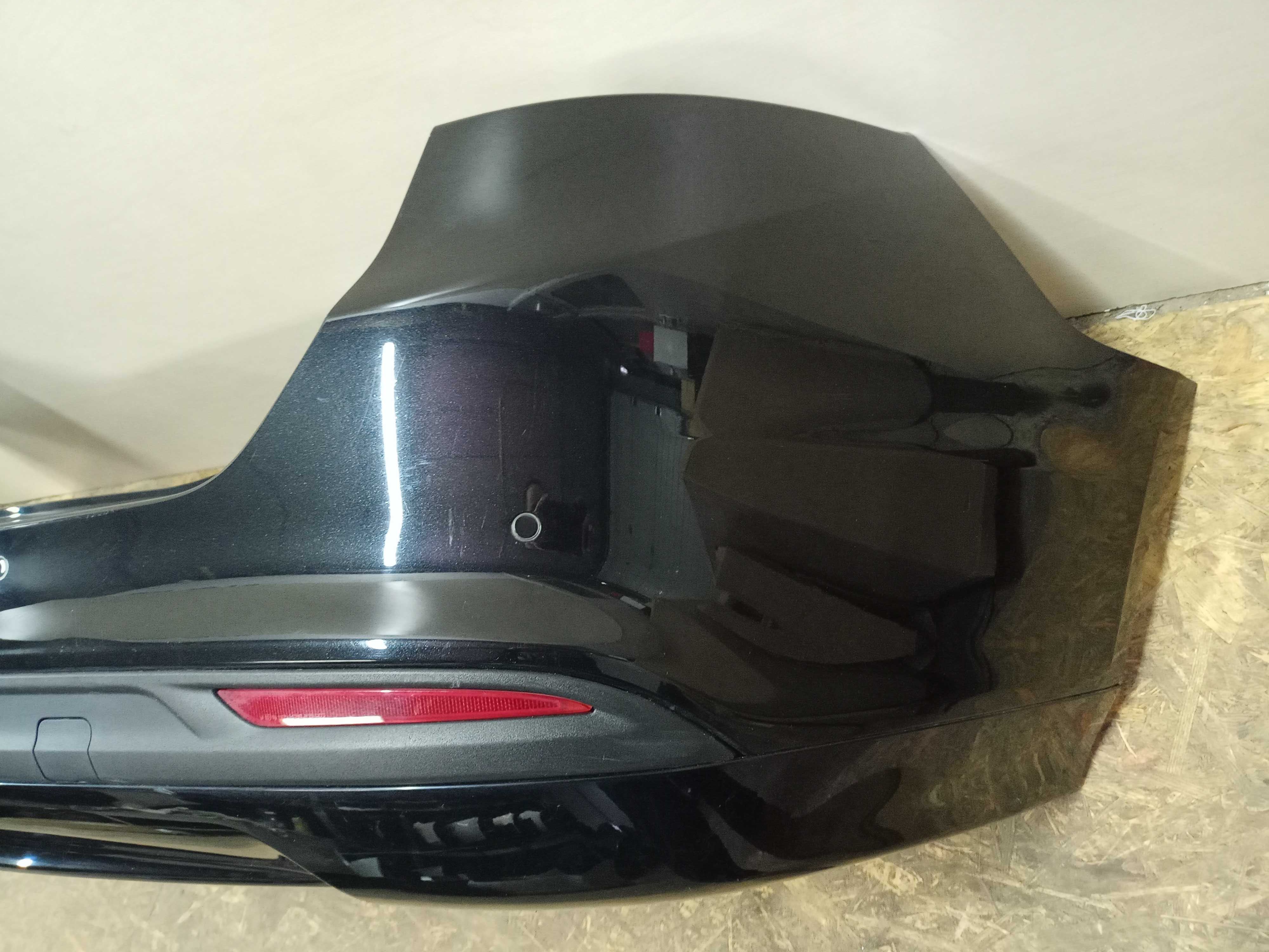 Ford Mondeo MK5 zderzak tył tylny sedan kompletny 4xPDC czarny
