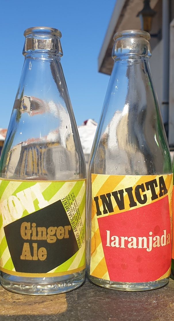 Garrafas antigas Invicta
