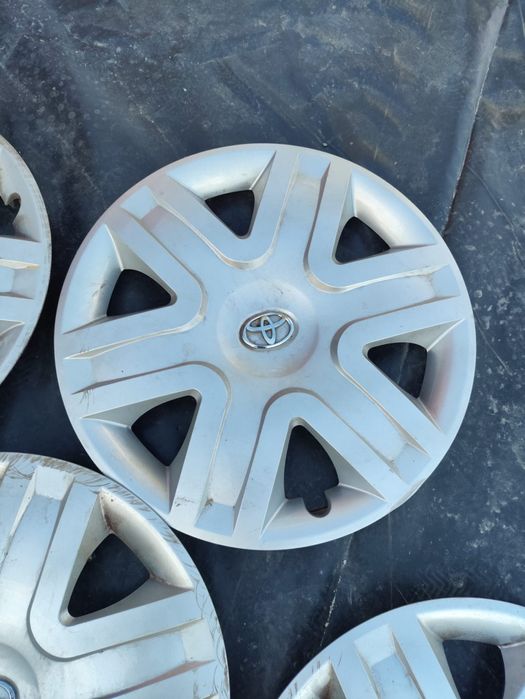 Kołpaki komplet 16" Toyota nr1