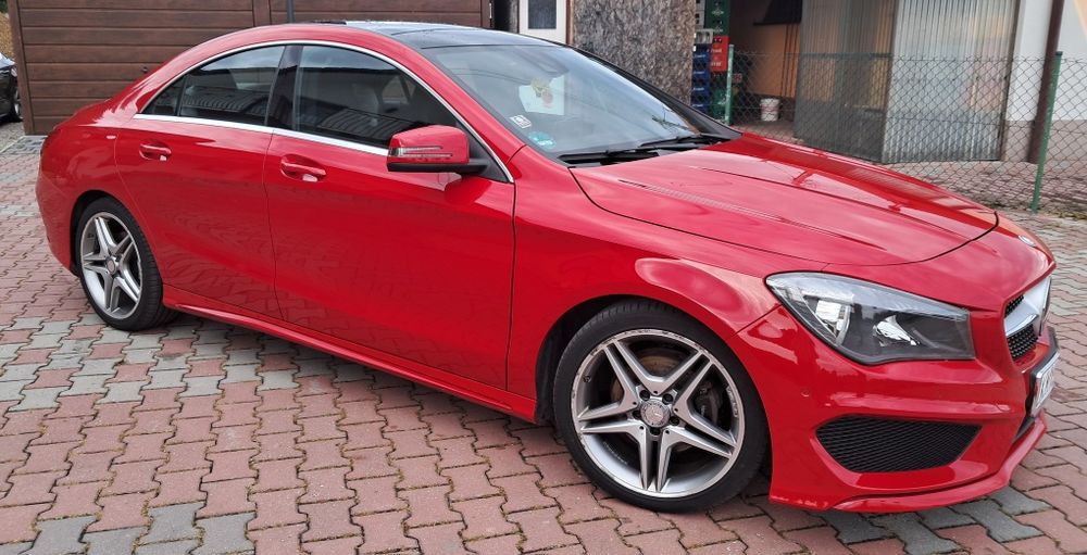 Mercedes Benz CLA200