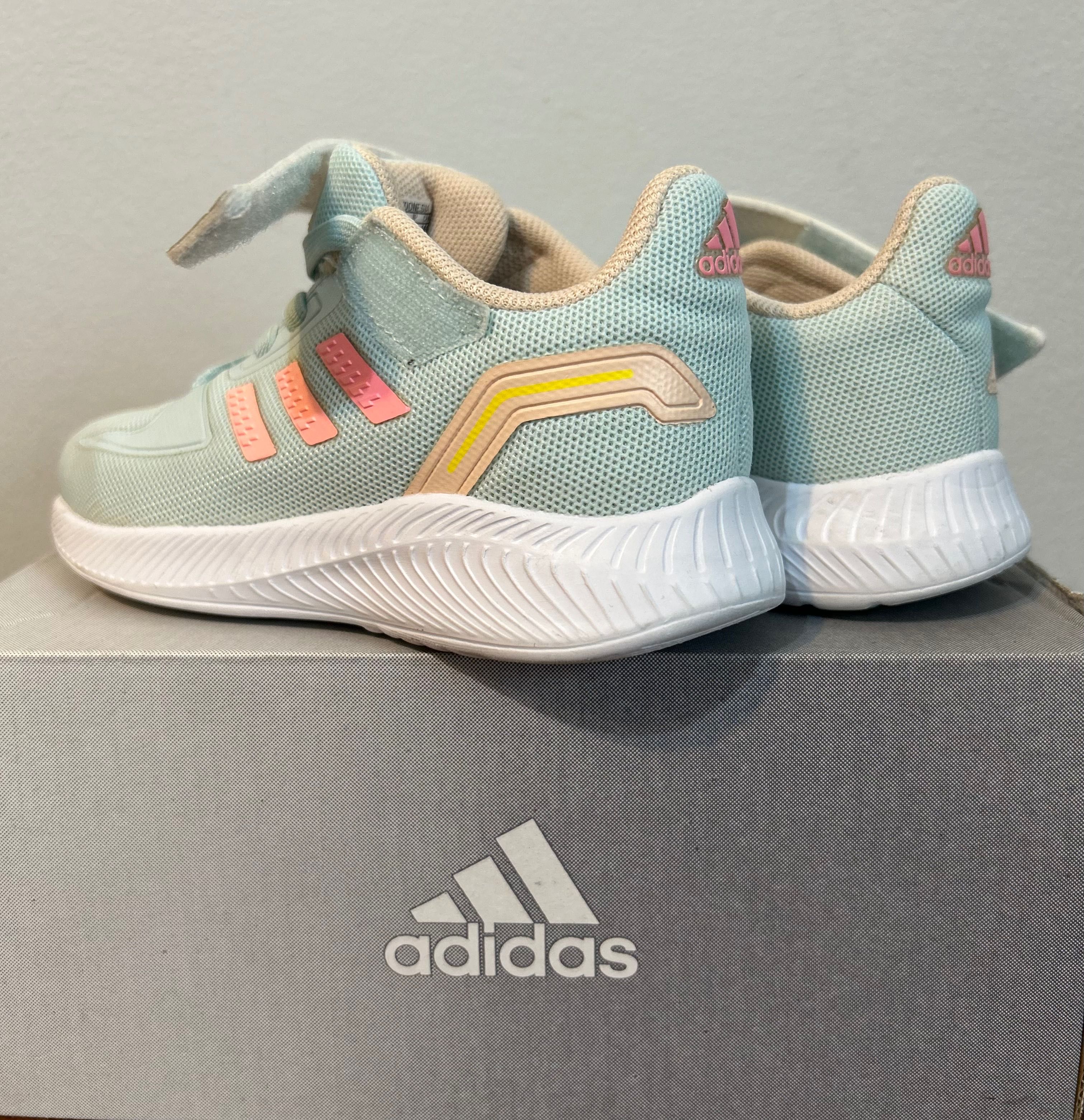 Dziecięce buty Adidas (rozmiar 24. 14 cm)