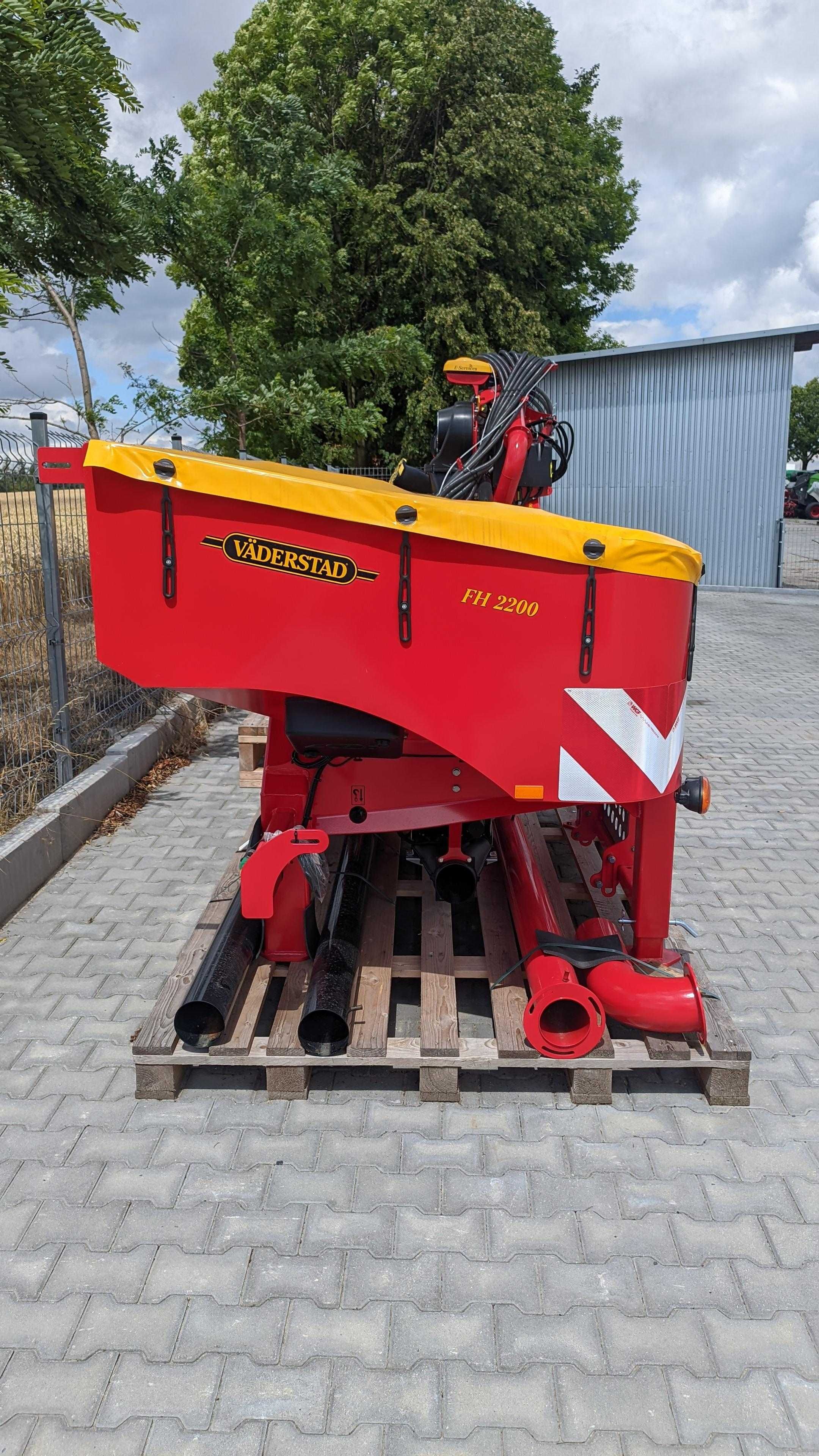 Siewnik punktowy nadciśnieniowy Vaderstad Tempo V TPV8