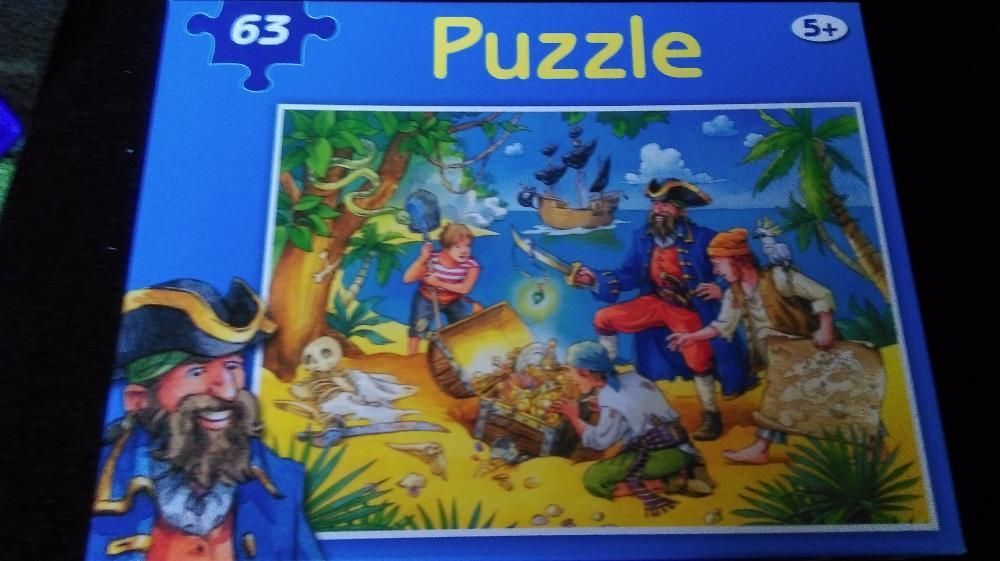 Puzzle - wyspa skarbów z piratami. 62 elementy