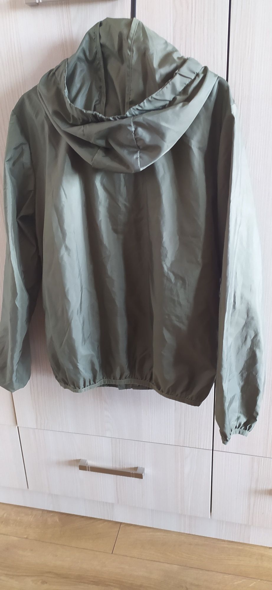 Kurtka wiatrówka H&M 140