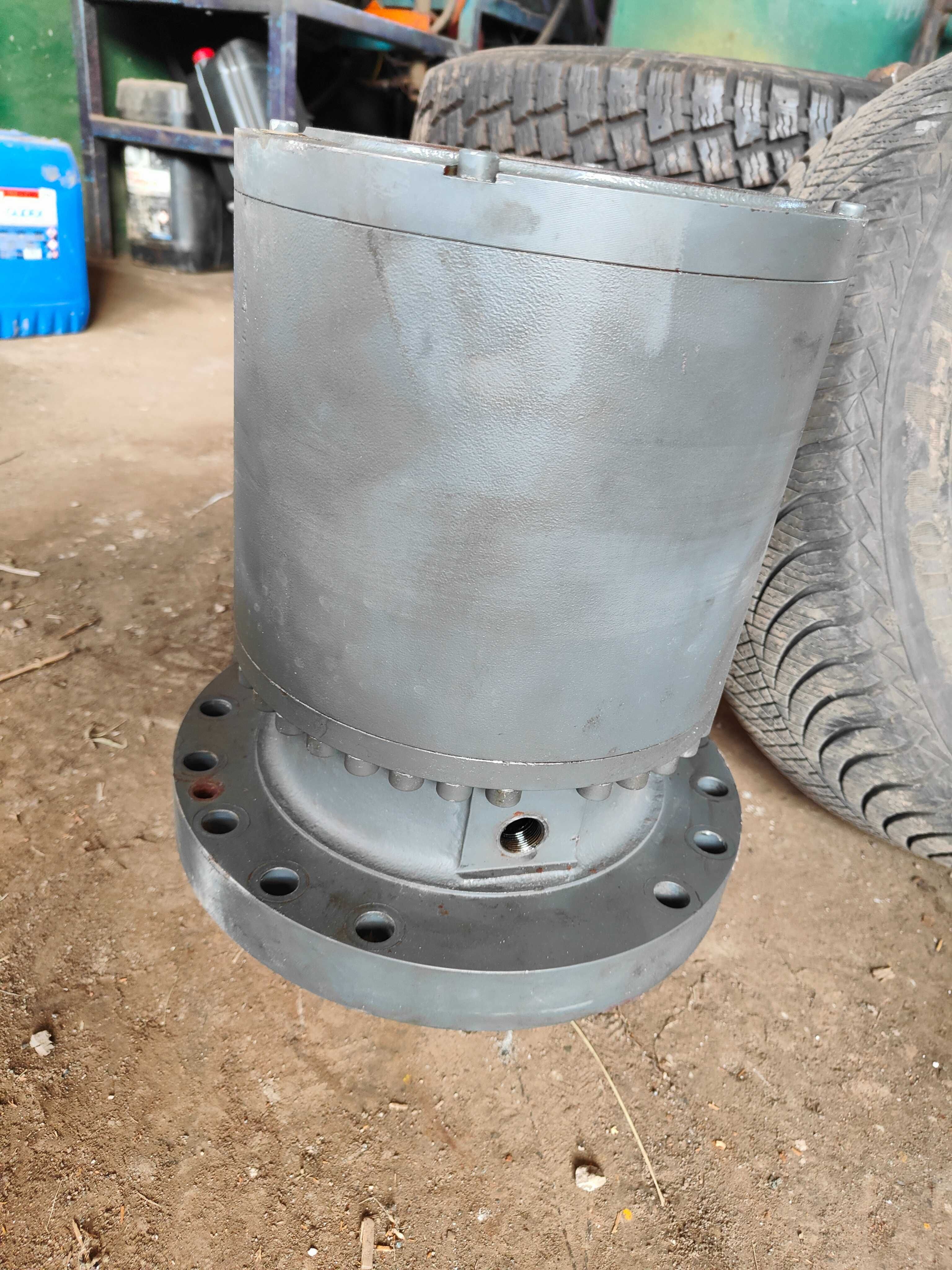 Reduktor obrotu Liebherr A914comp. A916comp. SAT 250/278
