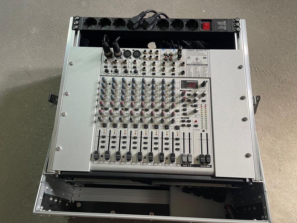 Mesa de mistura eurorack pro