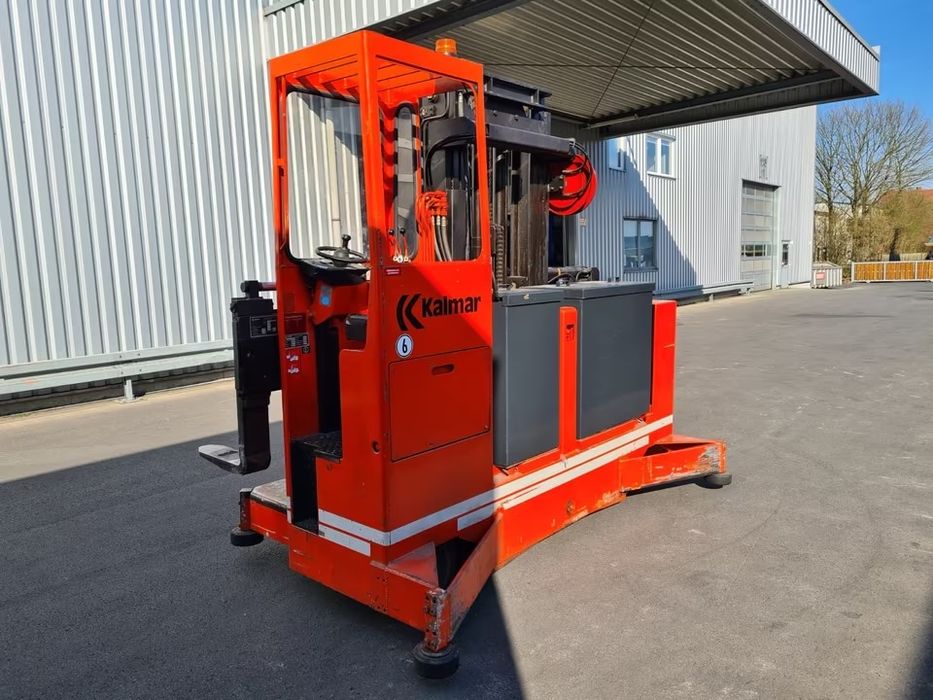 Wózek widłowy czterokierunkowy Kalmar, 3 tony, boczny elektryczny