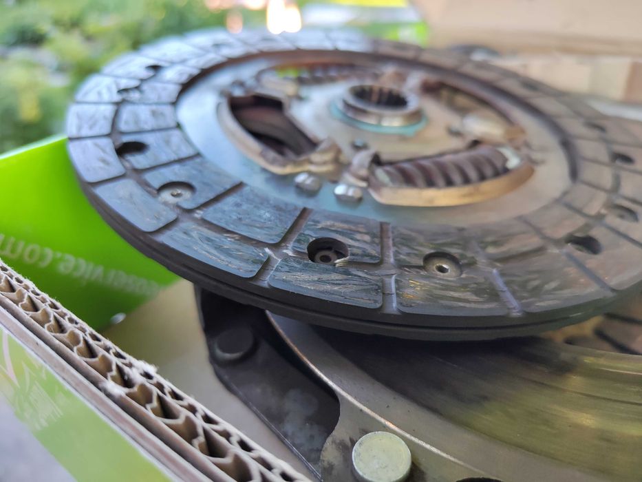 Комплект зчеплення робот Peugeout 107 (AISIN KT-322B)