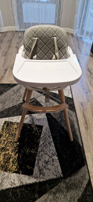 Fotelik siedzonko do karmienia