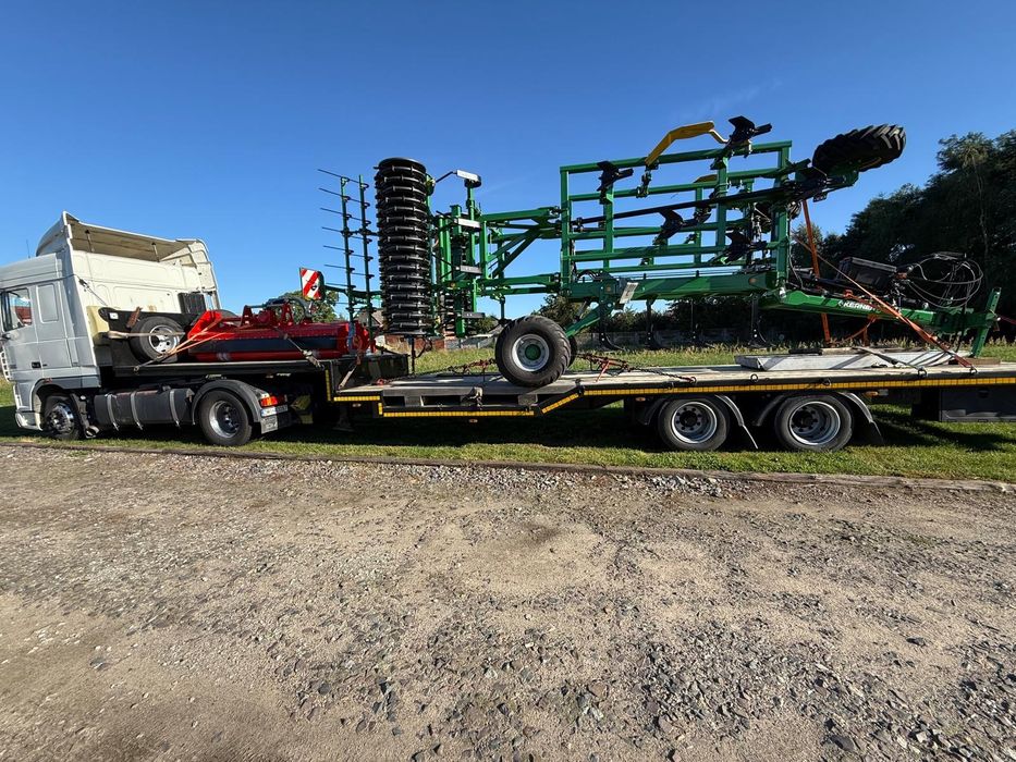 Transport maszyn rolniczych, transport maszyn, laweta, niskopodwozie